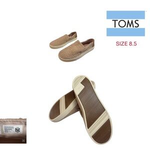 TOMS Slip-On Shoes – Women’s Size 8.5 – Tan Sherpa Fleece